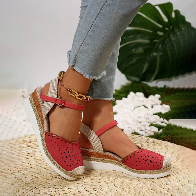 GS Wedge Sandaal | Luxe sleehak sandalen met wreef bandje voor dames