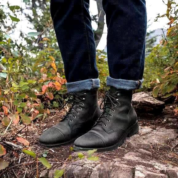 Retro laarzen voor de herfst – stijlvolle waterdichte veterlaarzen voor heren